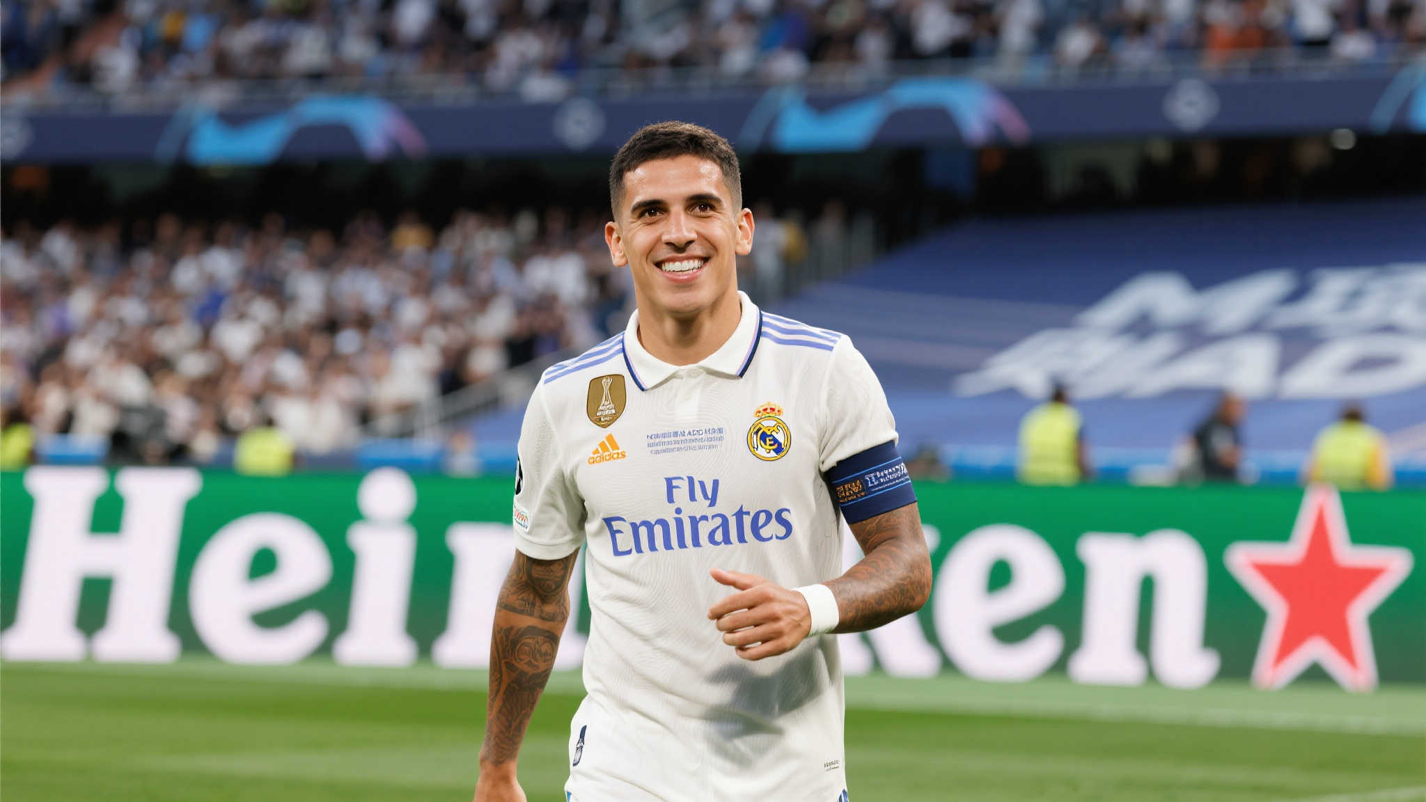 曼联欲引姆贝莫，转会费与欧冠资格挂钩